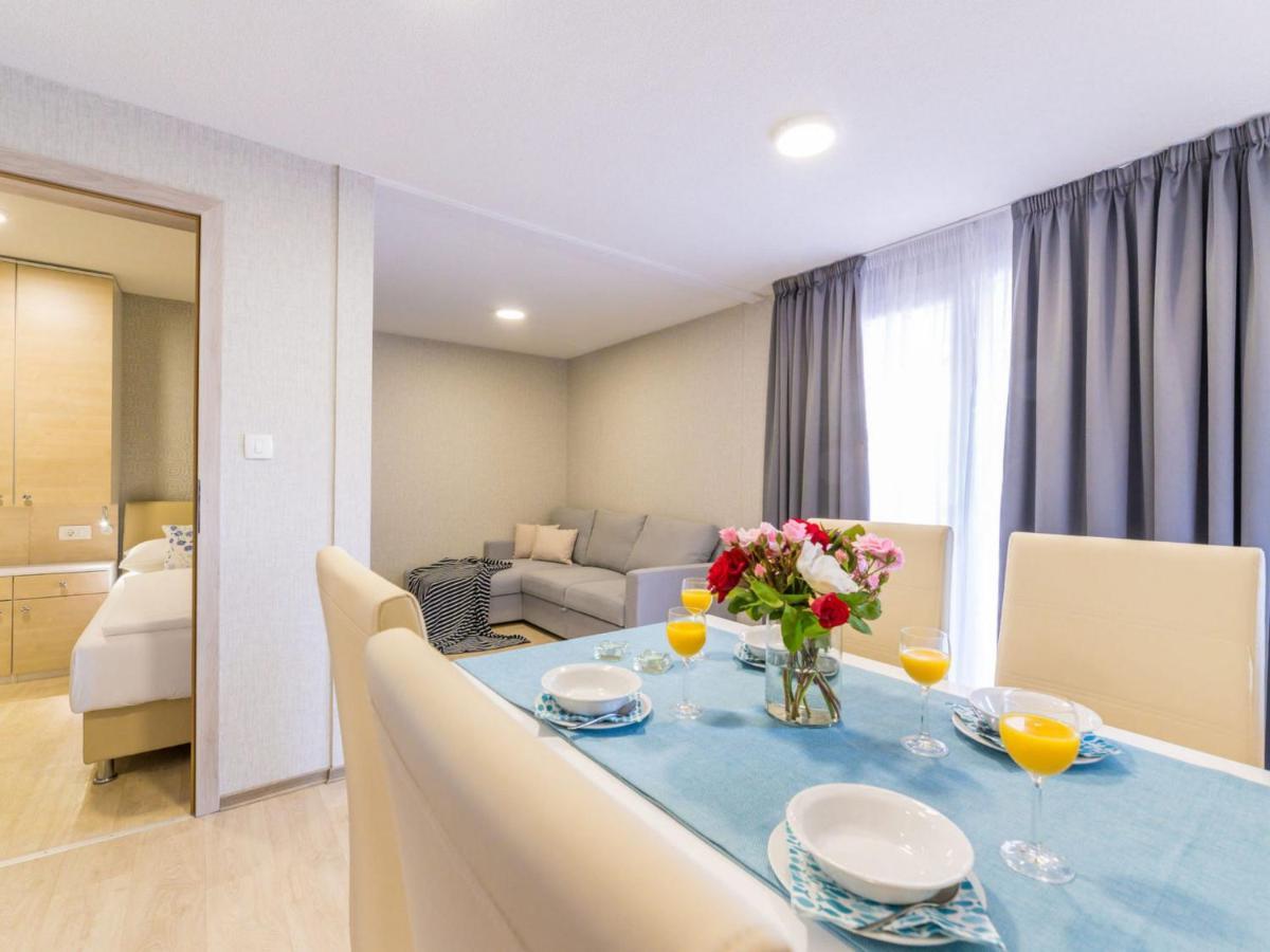 Holiday Home Seaside Mobile Home By Interhome Šilo Exterior foto